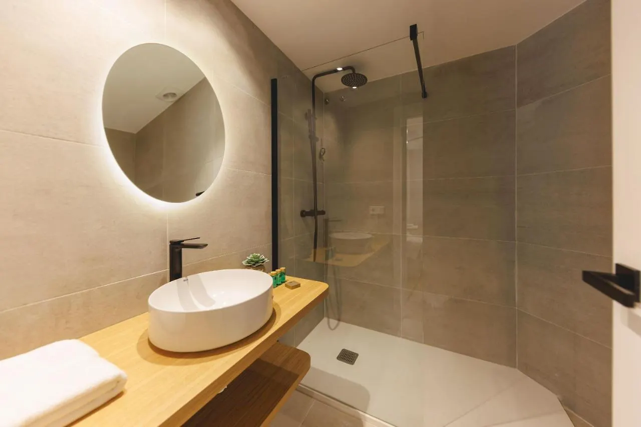 Bravissimo Devesa, 3 Bedrooms And Near The Parc Girona 0*,  Španělsko